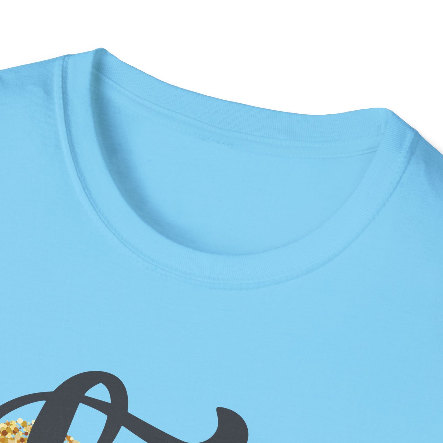 Love Mom Unisex Softstyle T-Shirt - Perfect Gift for Mother's Day
